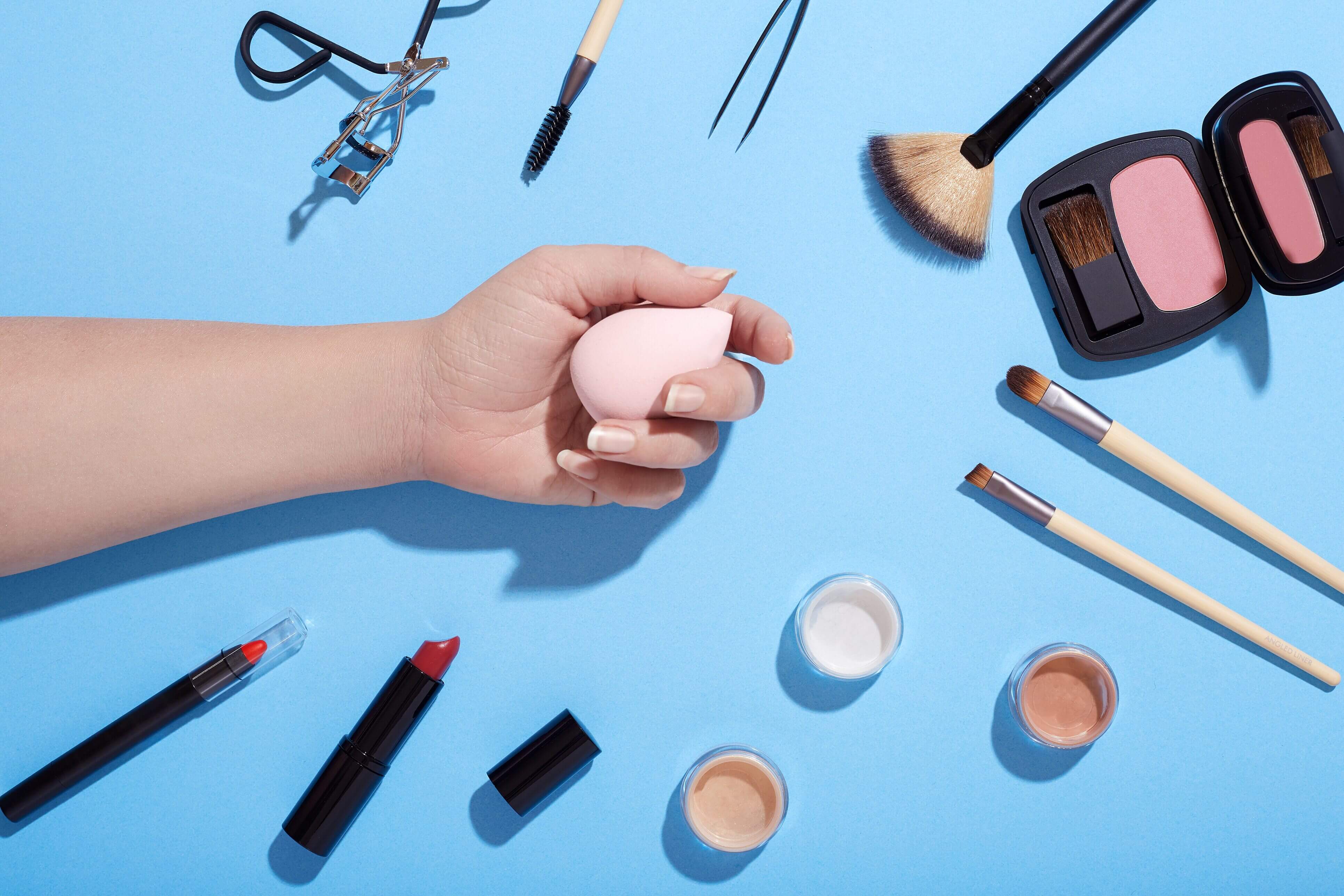 In 90% of cosmetics contain dangerous bacteria