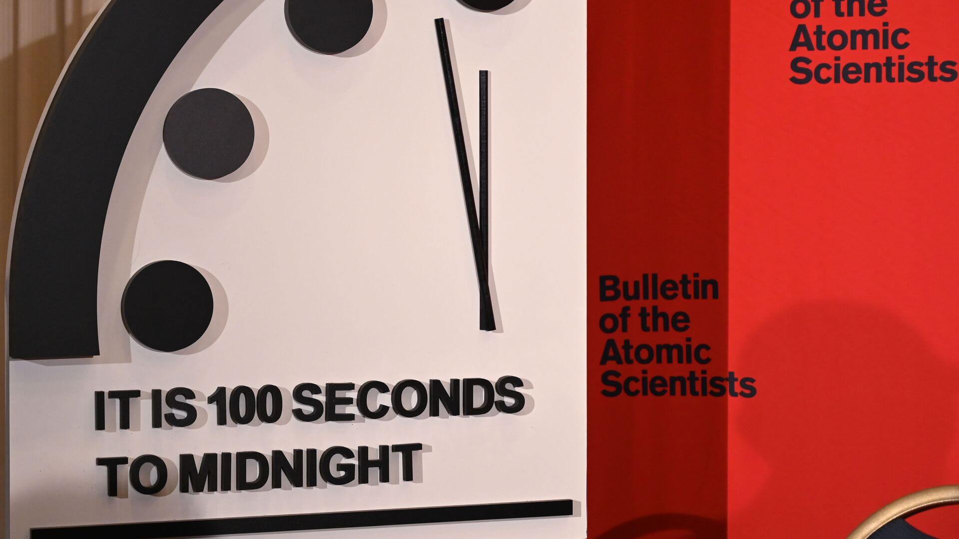 100 seconds before the end of the world: scientists moved the hands of the doomsday clock